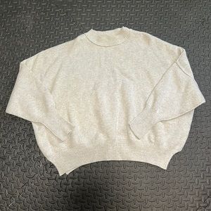 Beautiful gray ribbed warm oversized sweater